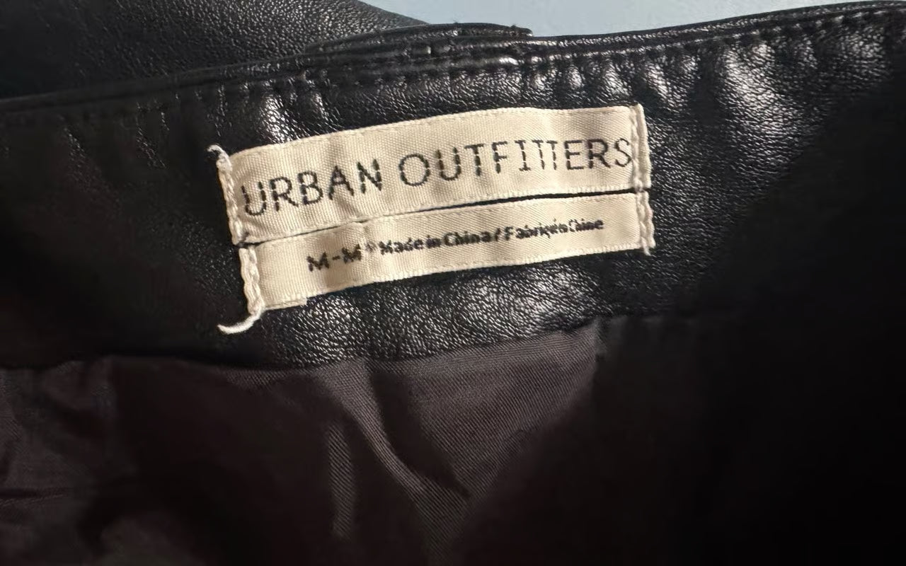 BADASS PLEATHER MINI SKIRT (Urban Outfitters)