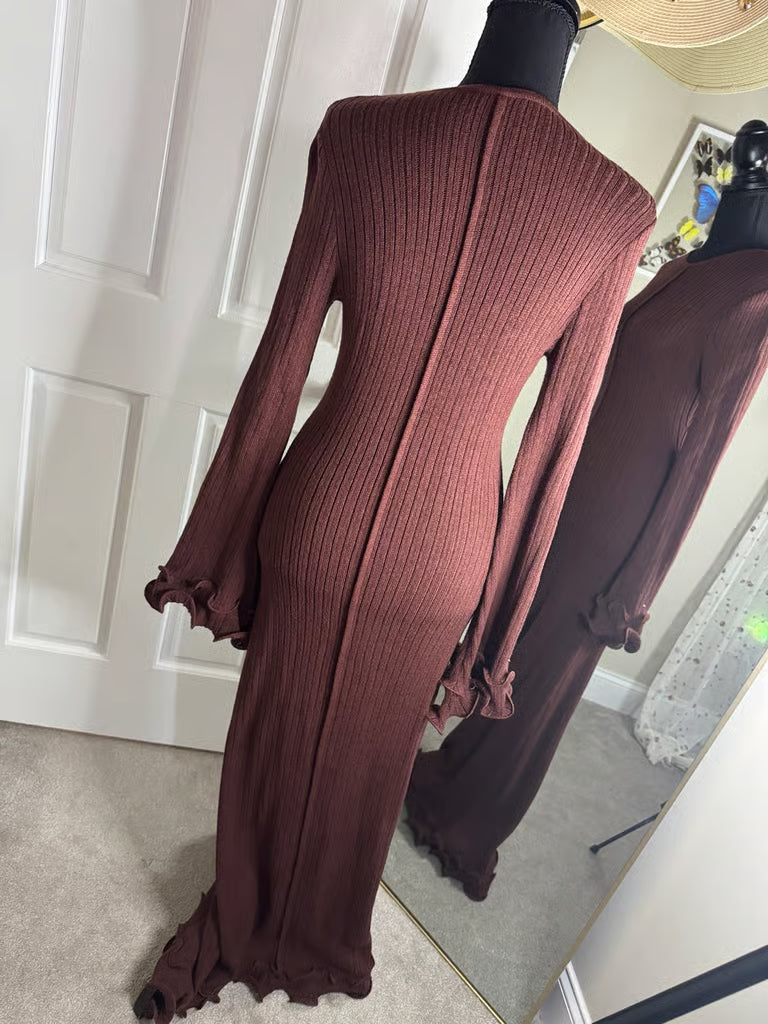 Brown Dress with Pipe Sleeves and Piped Hem (Size Medium)