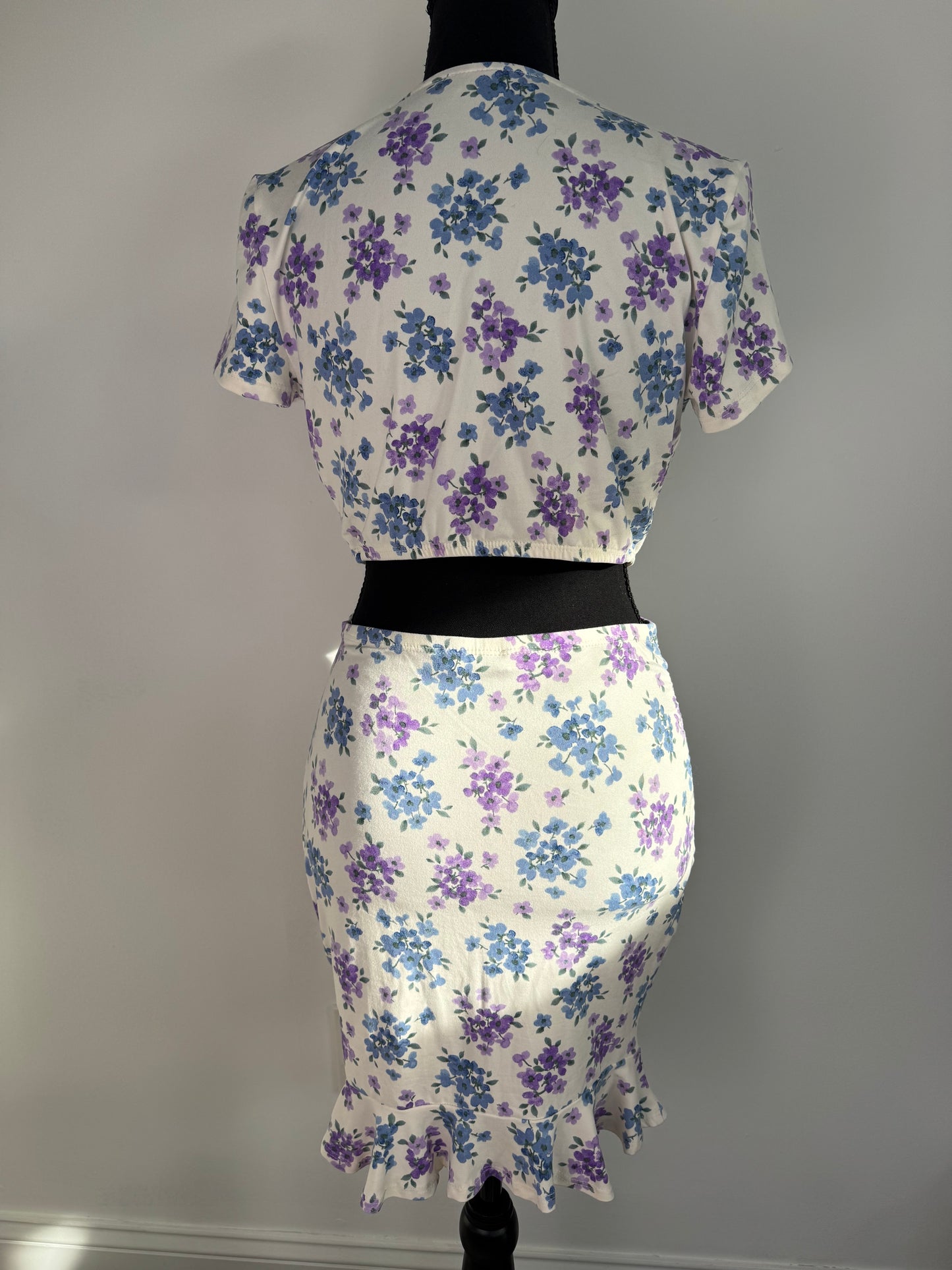 Summer Fling Two Piece Skirt Set - Size Medium