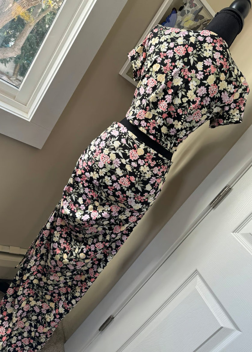 Flirty & Thriving Skirt Set - Size Medium