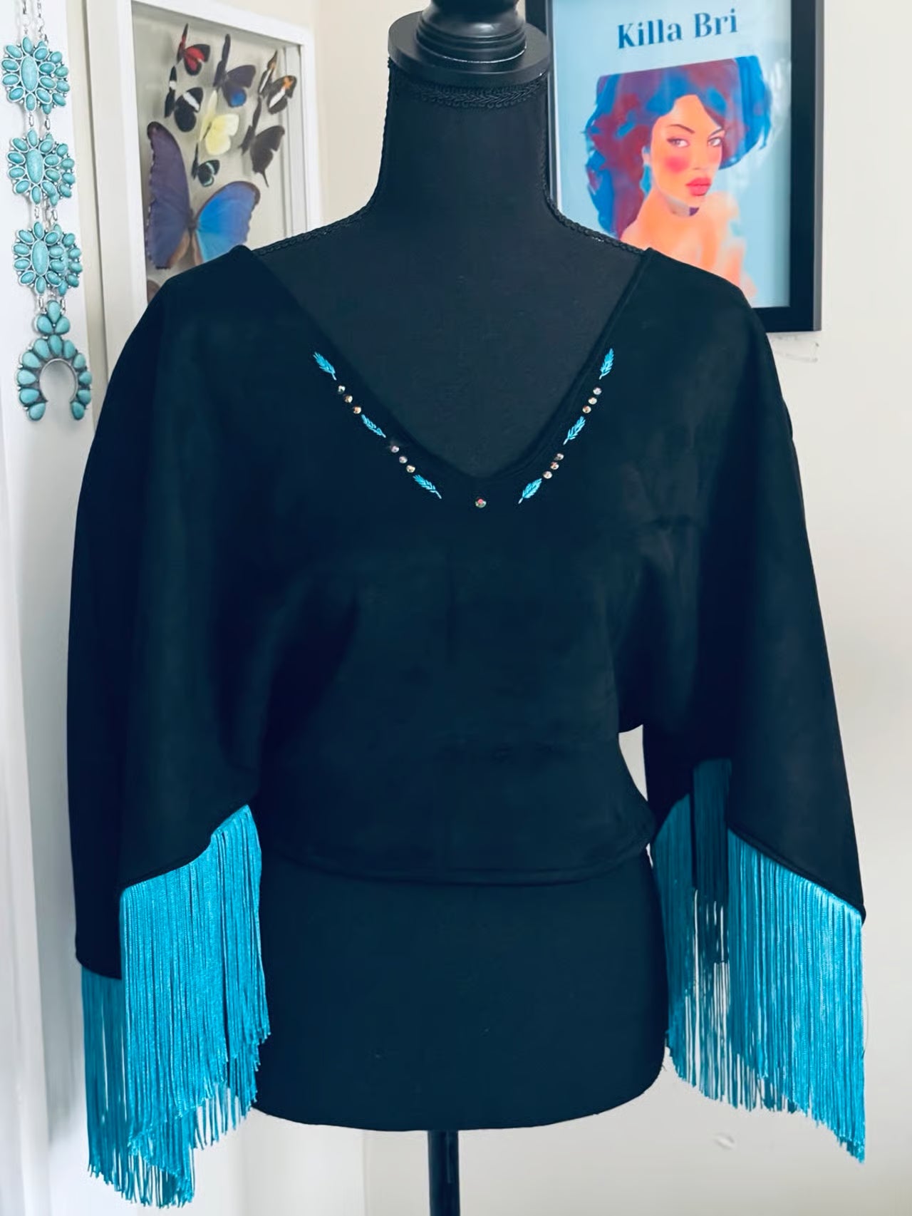 II Hands II Heaven Crop Top (Size Medium)