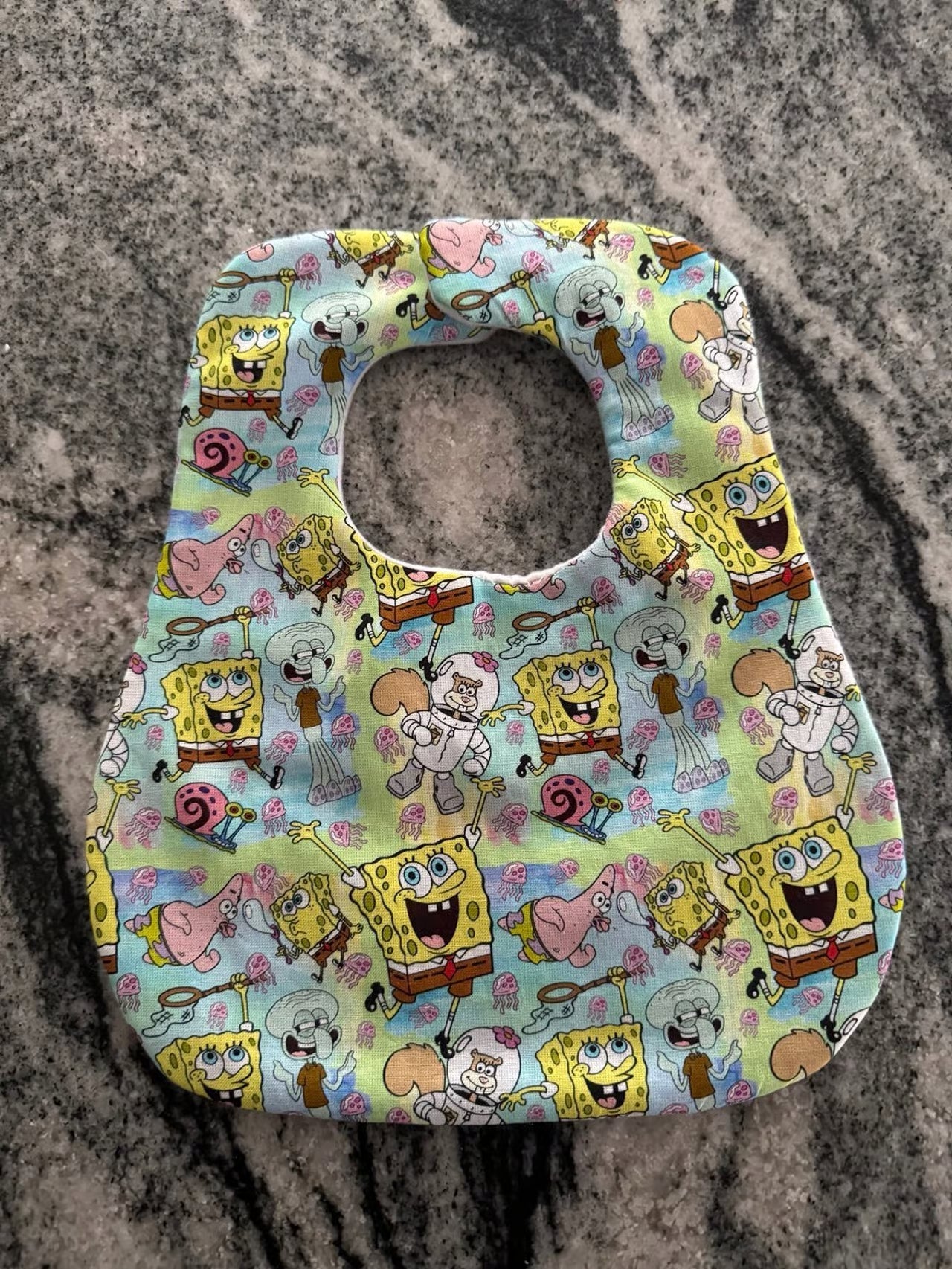 Jellyfish Jelly Bib (0-9 months)