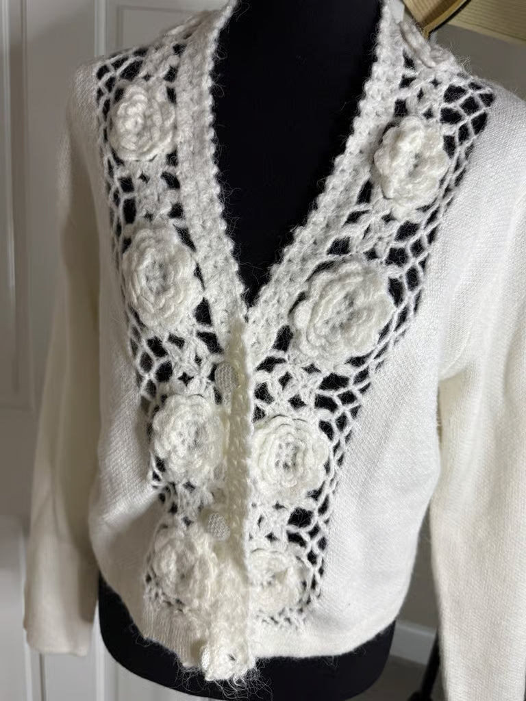 Mimi's Favorite Off-White Crochet Top (Size Large)