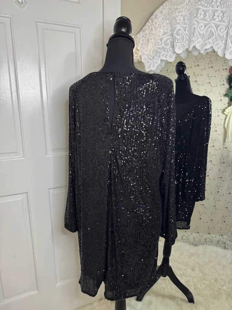 She's Shining Long Sleeve Sequin Dress in Black (Size Medium)