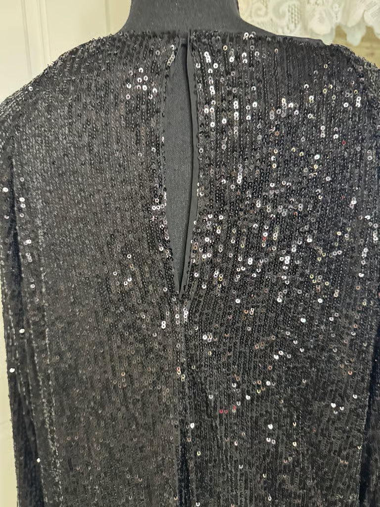 She's Shining Long Sleeve Sequin Dress in Black (Size Medium)