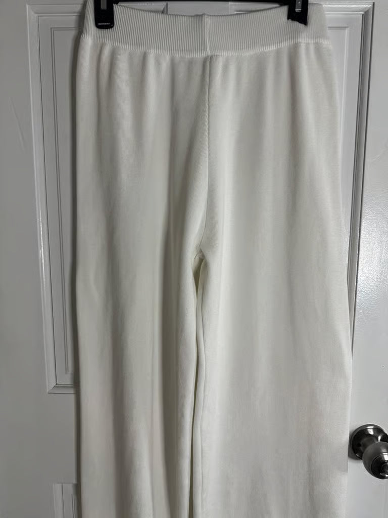 Tall and Beautiful White Pants